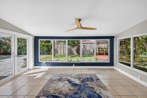 4781 NE 4th Avenue Oakland Park FL 33334