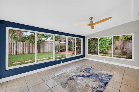 4781 NE 4th Avenue Oakland Park FL 33334