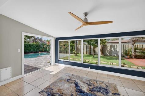 4781 NE 4th Avenue Oakland Park FL 33334