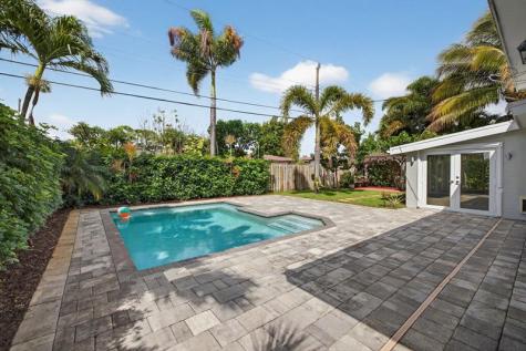 4781 NE 4th Avenue Oakland Park FL 33334
