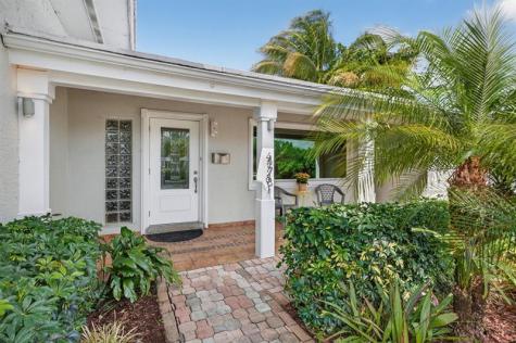 4781 NE 4th Avenue Oakland Park FL 33334