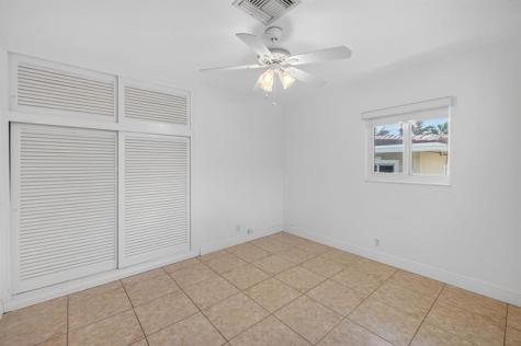 4781 NE 4th Avenue Oakland Park FL 33334