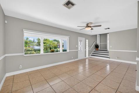 4781 NE 4th Avenue Oakland Park FL 33334