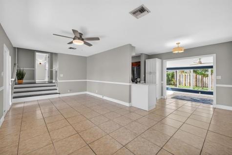 4781 NE 4th Avenue Oakland Park FL 33334