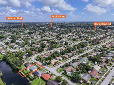 719 SW 79th Avenue North Lauderdale FL 33068