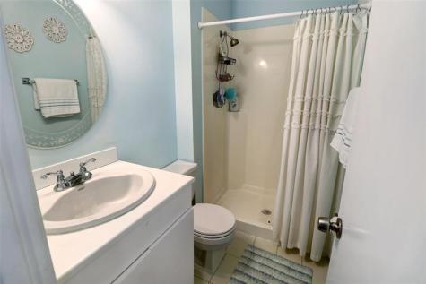 719 SW 79th Avenue North Lauderdale FL 33068