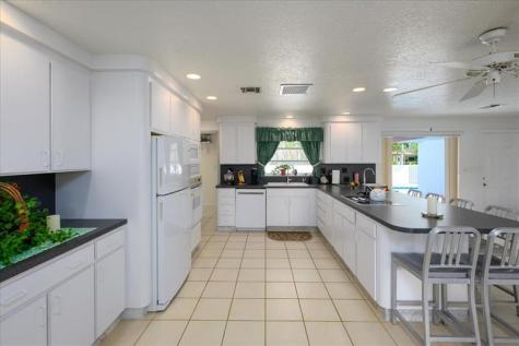 200 SE 11th Street Pompano Beach FL 33060