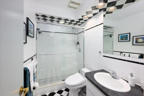 200 SE 11th Street Pompano Beach FL 33060