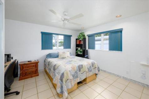 200 SE 11th Street Pompano Beach FL 33060