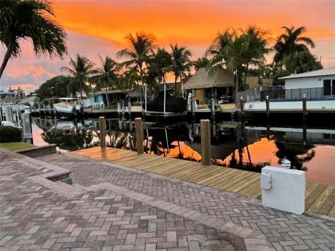 200 SE 11th Street Pompano Beach FL 33060