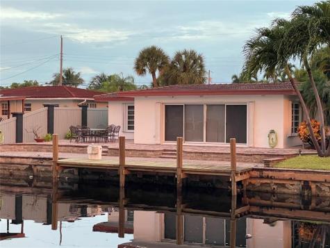 200 SE 11th Street Pompano Beach FL 33060