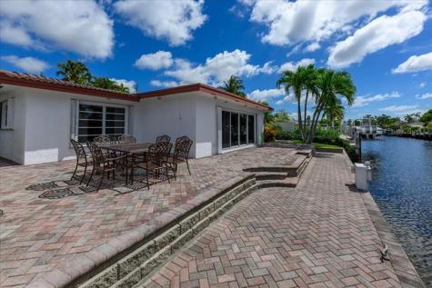 200 SE 11th Street Pompano Beach FL 33060