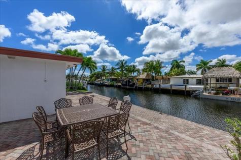 200 SE 11th Street Pompano Beach FL 33060