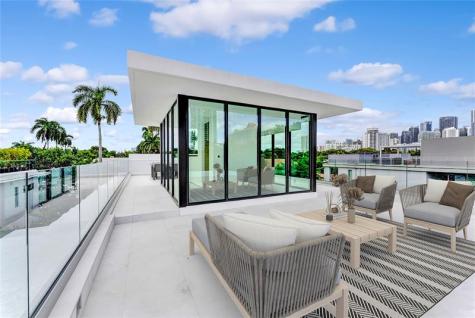 2130 S Miami Avenue Miami FL 33129