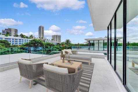 2130 S Miami Avenue Miami FL 33129