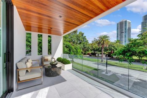 2130 S Miami Avenue Miami FL 33129