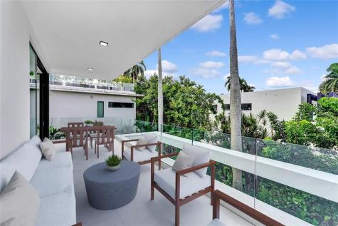 2130 S Miami Avenue Miami FL 33129