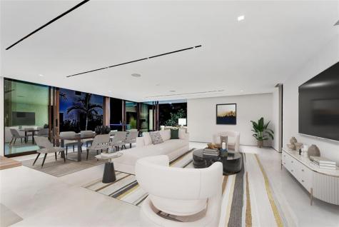 2130 S Miami Avenue Miami FL 33129
