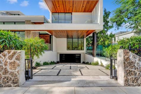 2130 S Miami Avenue Miami FL 33129