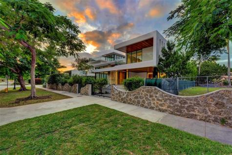 2130 S Miami Avenue Miami FL 33129