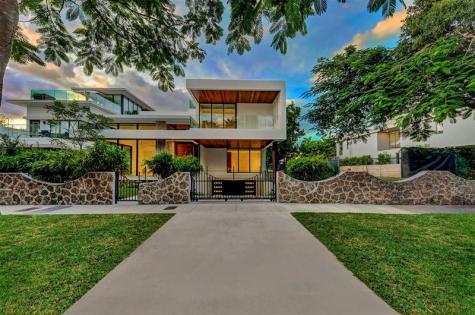 2130 S Miami Avenue Miami FL 33129