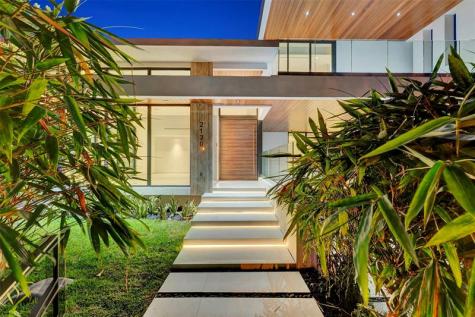 2130 S Miami Avenue Miami FL 33129