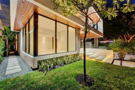 2130 S Miami Avenue Miami FL 33129