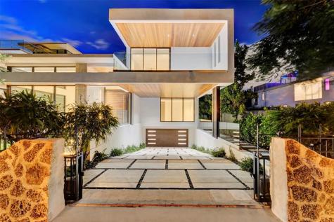 2130 S Miami Avenue Miami FL 33129