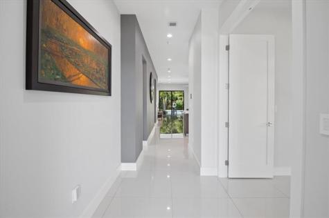 1113 NE 11th Avenue Fort Lauderdale FL 33304