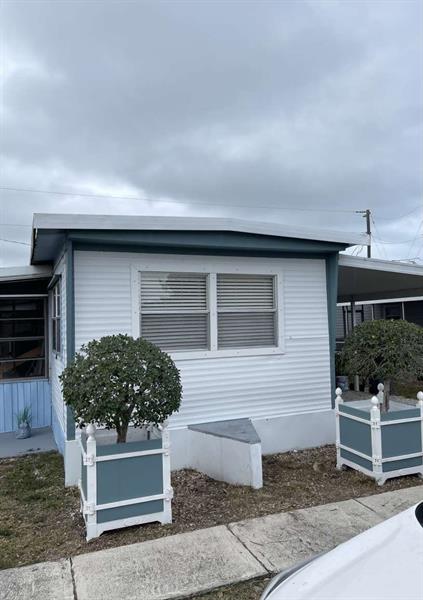 10885 SE Federal Highway 96 Hobe Sound FL 33455