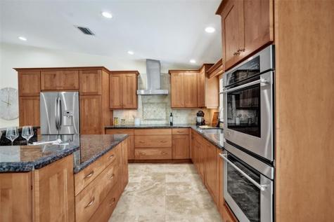 10220 NW 25th Street Pembroke Pines FL 33026