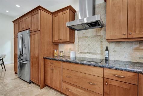 10220 NW 25th Street Pembroke Pines FL 33026
