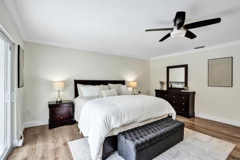 10220 NW 25th Street Pembroke Pines FL 33026