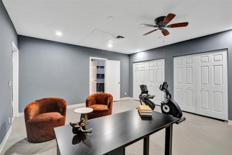 10220 NW 25th Street Pembroke Pines FL 33026