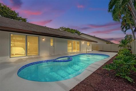 10220 NW 25th Street Pembroke Pines FL 33026