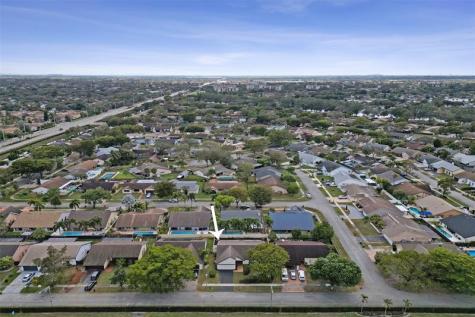 10220 NW 25th Street Pembroke Pines FL 33026