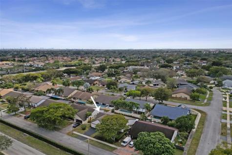 10220 NW 25th Street Pembroke Pines FL 33026
