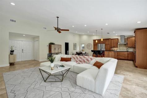 10220 NW 25th Street Pembroke Pines FL 33026