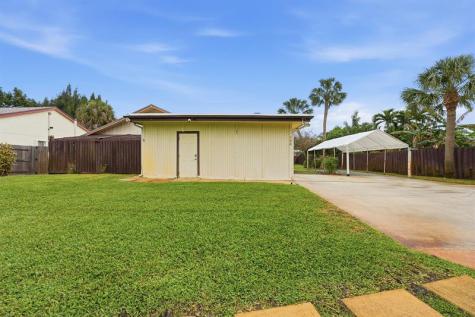 708 Dixie Lane West Palm Beach FL 33415