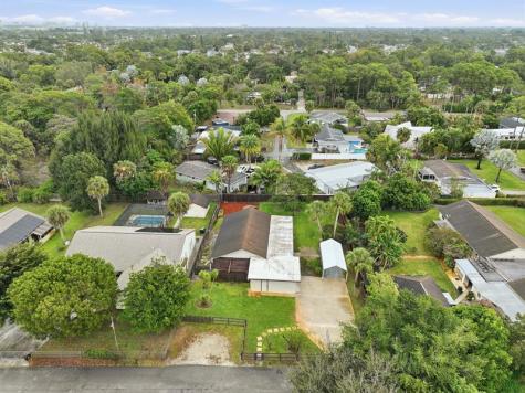 708 Dixie Lane West Palm Beach FL 33415