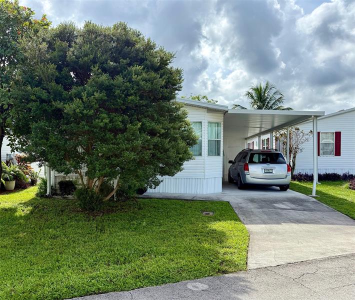 2080 SW 85th Avenue Davie FL 33324