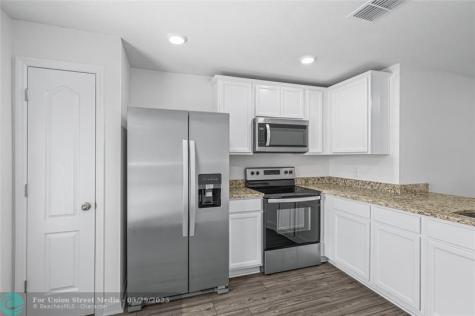 7724 104TH Avenue Vero Beach FL 32967