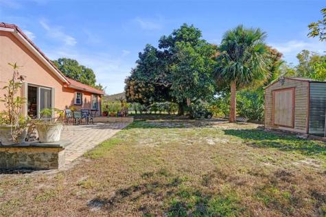 1244 SW Bellevue Avenue Port St Lucie FL 34953