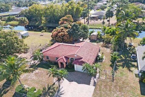 1244 SW Bellevue Avenue Port St Lucie FL 34953