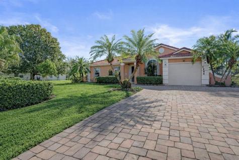 1244 SW Bellevue Avenue Port St Lucie FL 34953