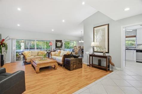 4803 Queen Palm Lane Tamarac FL 33319
