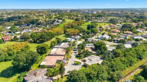 4803 Queen Palm Lane Tamarac FL 33319