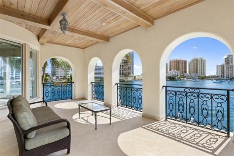 2716 Aqua Vista Boulevard Fort Lauderdale FL 33301