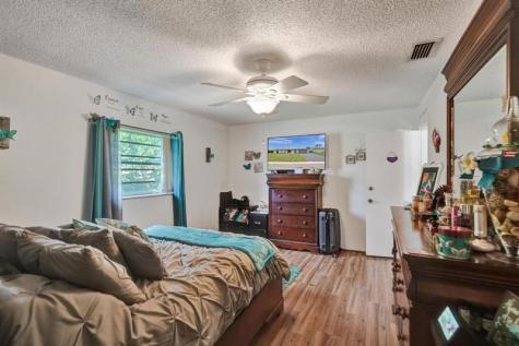 9516 NW 80th Court Tamarac FL 33321