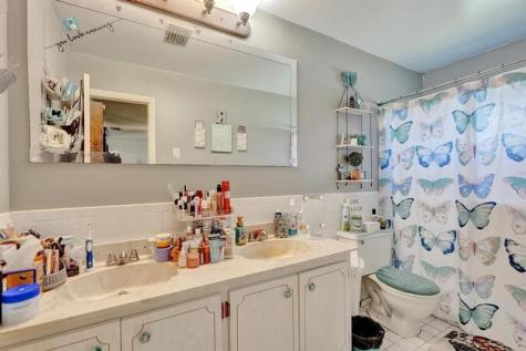 9516 NW 80th Court Tamarac FL 33321